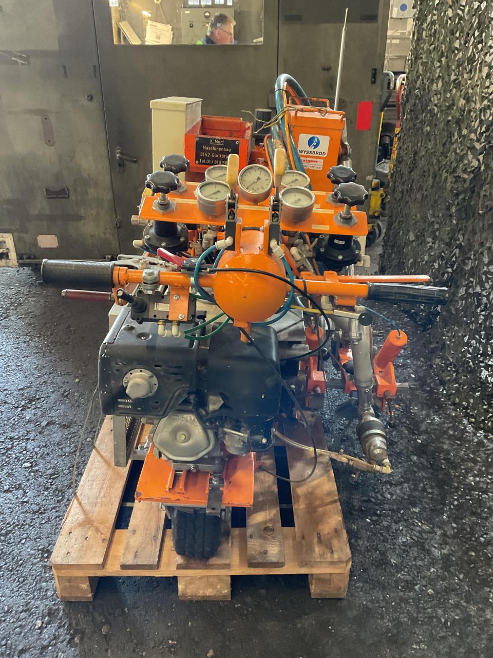 Strassenmarkiermaschine