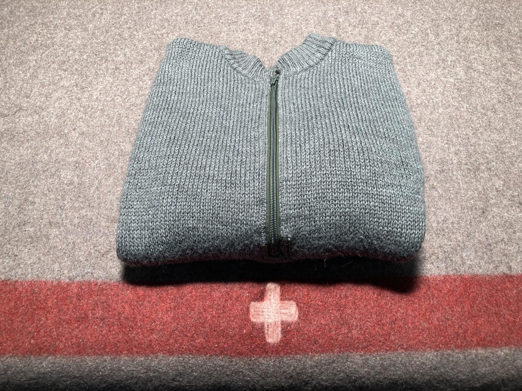 Pullover_quer